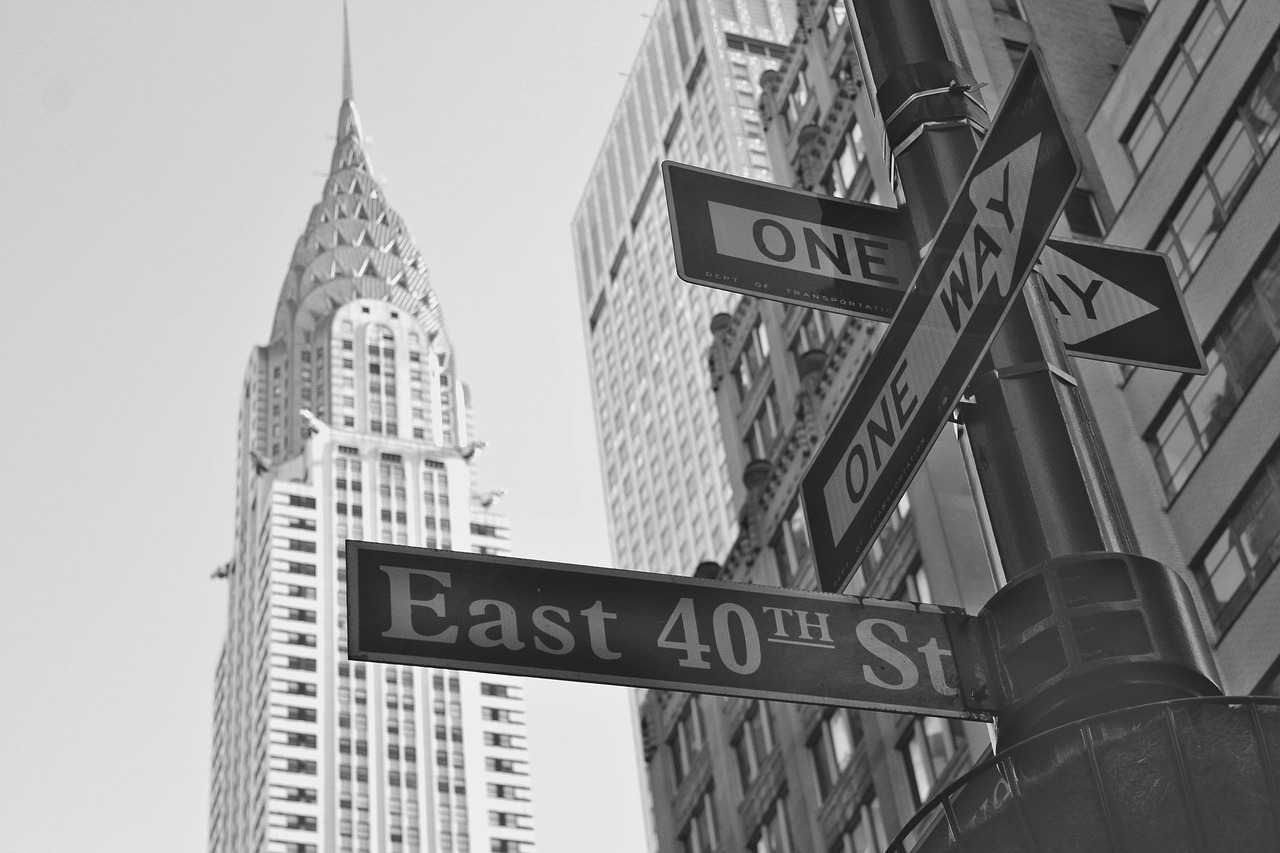 The Grid That Wasn't: How Manhattan's Streets Betray Its Own Logic